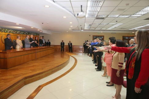 Jueces y Agentes Fiscales prestaron juramento ante los miembros de la Corte Suprema de Justicia.