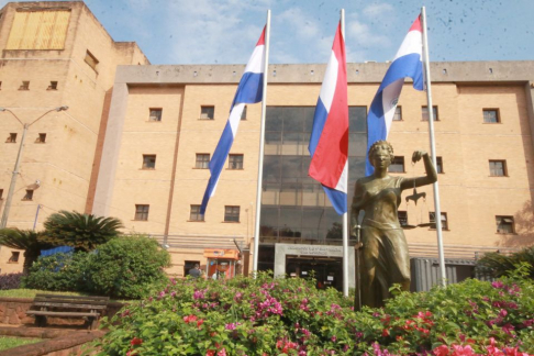 Fachada de la sede judicial de San Lorenzo. 