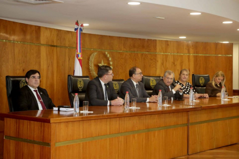 Con presencia del ministro de la Corte Suprema de Justicia, doctor Eugenio Jiménez Rolón, se llevó a cabo este martes la presentación y socialización del Plan Estratégico Institucional 2026-2030 del Poder Judicial. 