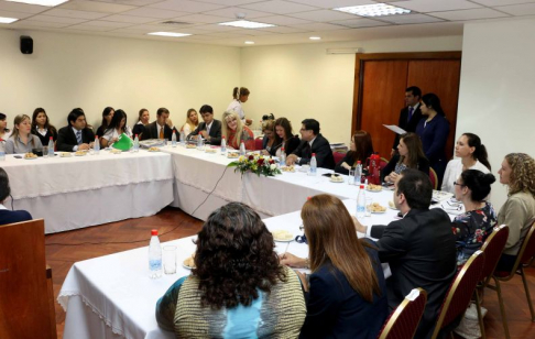 Se acordo una próxima reunión para ajustar ideas y proseguir el trabajo