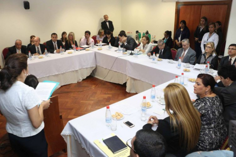 La Mesa Interinstitucional está conformada por representantes de los tres los Poderes del Estado.