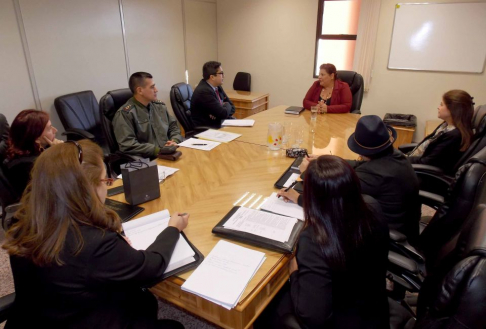 Estudiantes del IAEE visitaron sede judicial de Caacupé
