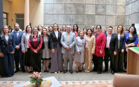 Presentan estrategia comunitaria para prevenir la violencia contra las mujeres y fortalecer redes territoriales.