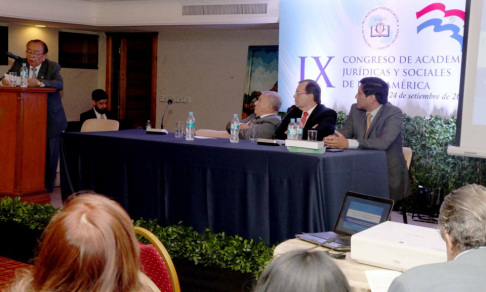 Los conferencistas fueron Mario Cordero Miranda, por Bolivia, y Rolando Díaz Delgado, por Paraguay.