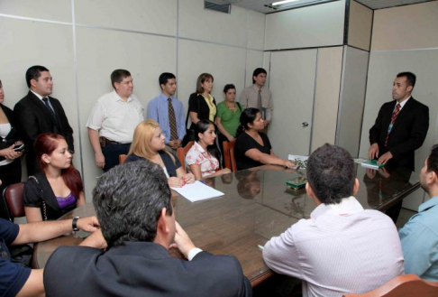 Alumnos del quinto año de la carrera de Derecho de la Universidad Técnica de Comercialización y Desarrollo