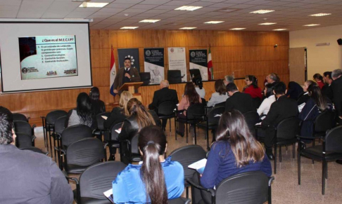 Facilitar información a funcionarios y ciudadanía en general es el principal objetivo del programa realizado.