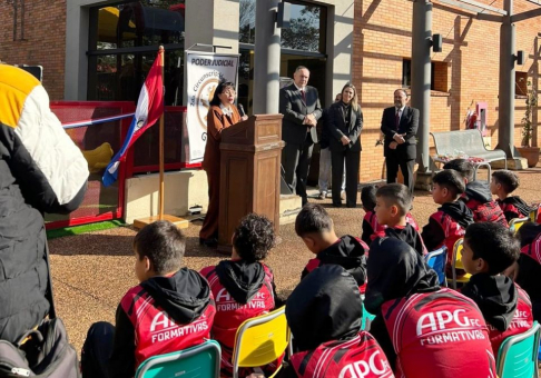 Impulso a espacios seguros para la niñez: Habilitación de mejoras al área de recreación infantil del Palacio de Justicia de Villarrica.