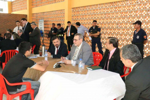 El vicepresidente primero, doctor Antonio Fretes realizó audiencias con los internos