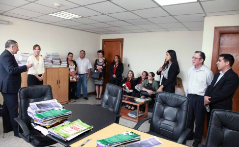 Alumnos del cuarto año de Derecho de la UPAP realizaron un circuito guiado por el Palacio.