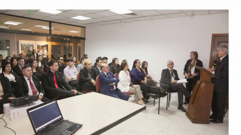 Las palabras de bienvenida estuvieron a cargo del director del Museo de la Justicia, doctor José Agustín Fernández, quien resaltó la importancia de conocer la historia del país.