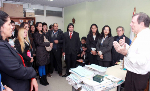 El juez Hugo Becker, del fuero Civil y Comercial, pidió a los estudiantes formarse en la ética para poder ejercer brillantemente la abogacía.