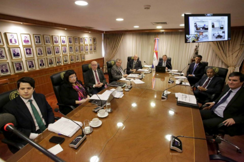 Presidente de la Corte informó sobre avances del plan de mejoramiento en juzgados Civiles y Comerciales de Asunción.