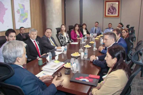 Instalan mesa de trabajo para dar atención rápida a víctimas de violencia.