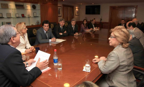 La reunión se llevó a cabo en la sala del pleno de la Corte Suprema de Justicia