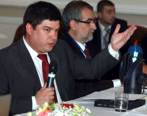 El abogado Ezequiel Santagada, representante del Grupo Impulsor del Acceso a la Información, se refirió al caso de Paraguay, que cuenta con una Ley de Acceso a la Información Pública desde 2014.
