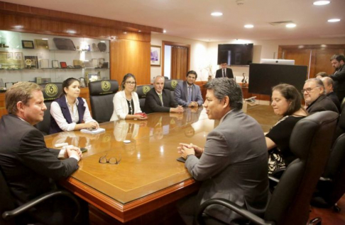 El Presidente de la CSJ, Dr. Martínez Simón, se reunió con representantes del Banco Mundial