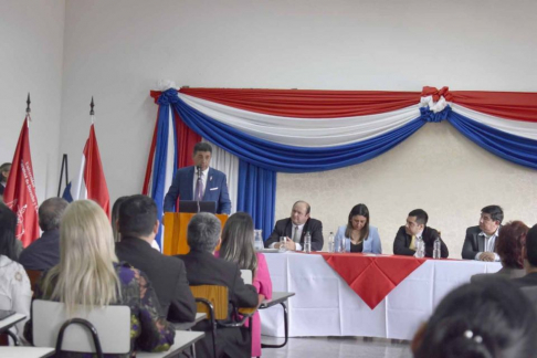 Ministro Víctor Ríos disertó sobre el Control de Constitucionalidad en Paraguay
