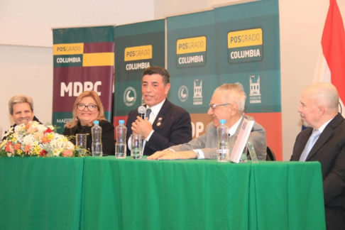 Ministros de la Corte Suprema acompañaron la presentación del libro “Ethos y legitimidad del Proceso Judicial”.