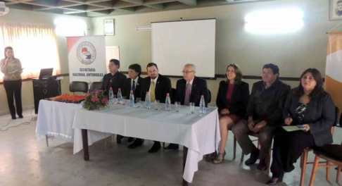 El acto contó con la presencia del ministro de la Corte Suprema de Justicia Miguel Óscar Bajac; el gobernador del Departamento Central, Blas Lanzoni; y el ministro de la Senad, Luis Alberto Rojas, entre otros.