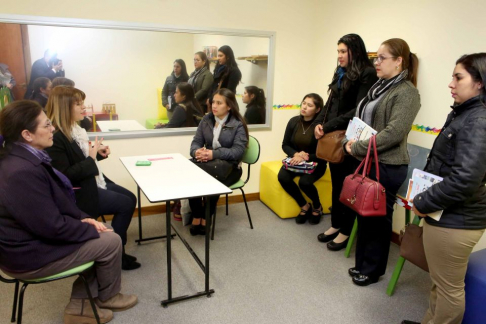 Estudiantes de Psicología de Itá se interiorizan sobre la Cámara Gesell.