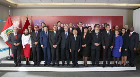 La doctora Gladys Bareiro de Módica, ministra del máximo tribunal de la República, participó de una conferencia en Perú.
