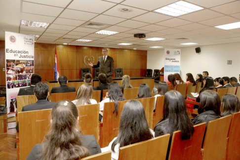 El camarista Emiliano Rolón destacó que hay grandes avances en el sistema judicial.