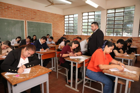 Examen de conocimientos para postulantes a cargos vacantes en Caazapá.