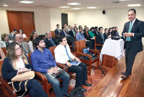Tercer taller sobre Competencia Interuniversitaria Moot Court 2017