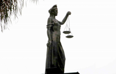 A disposición material sobre principios en derecho ambiental