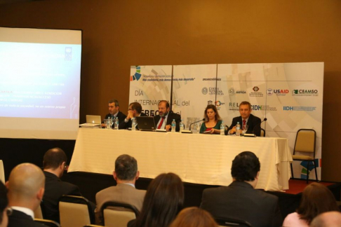 Se desarrolló el tema "El derecho a la información en el Siglo XXI. Avances de las políticas públicas de acceso a la información en América Latina y el mundo”. 