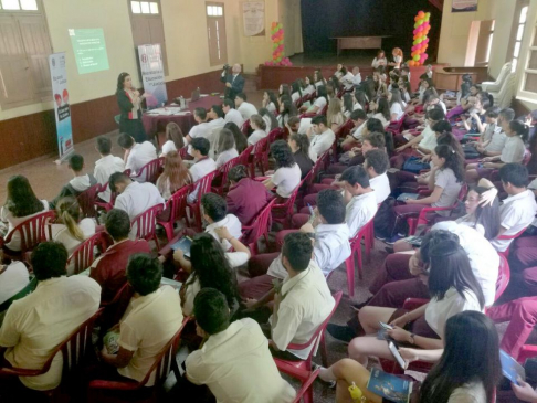 Centro Educativo Saturio Ríos de la ciudad de San Lorenzo.
