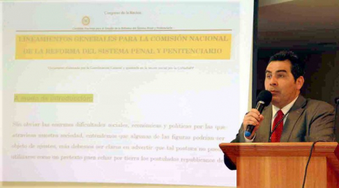 El Dr. Alfredo Enrique Kronawetter habló del sistema penal y penitenciario.