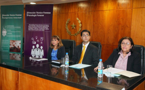 Directores y disertante del taller.