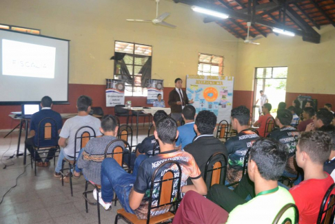La actividad se desarrolló en la Escuela Agrícola de Caazapá.