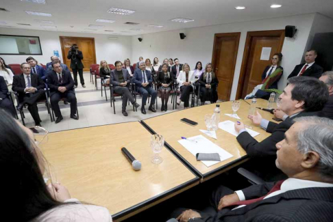 Ministros Santander y Ramírez Candia desarrollaron agenda de trabajo en Coronel Oviedo.