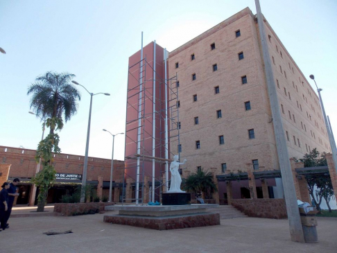 La obra se encuentra en un 90% de ejecución.