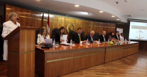 La presidenta de la Corte Suprema de Justicia, doctora Alicia Pucheta se encargó de la apertura del acto.