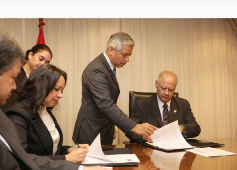 El titular del máximo tribunal de la República, doctor Luís María Benítez Riera, señaló que el convenio busca optimizar la gestión sobre oficios judiciales.