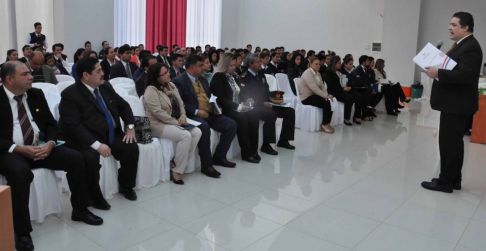 El abogado Jim Zaracho, coordinador de la Oficina de Integridad, se explayó sobre Código de Buen Gobierno.