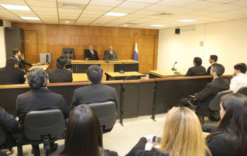 Doctor Emiliano Rolón en compañía del Prof. Jorge Vasconsellos.