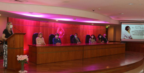La responsable de la Dirección de Recursos Humanos de la máxima instancia judicial, doctora Silvana González, recordó las numerosas y valiosas campañas de concienciación dedicadas a la prevención del cáncer de mamas impulsadas por la Corte Suprema. 