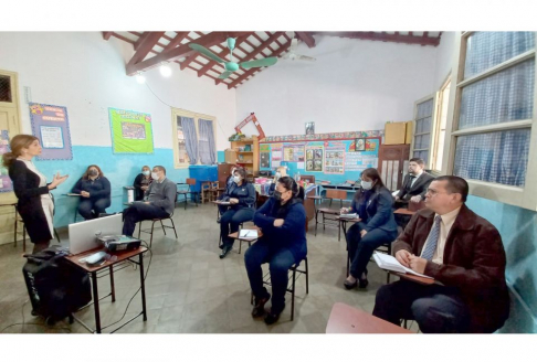 Jornada educativa dirigida a docentes de la Escuela San Antonio de Padua de Asunción.