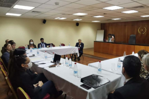 Con presencia del ministro de la CSJ, doctor Manuel Ramírez Candia se realizó este jueves la primera reunión de trabajo para el análisis del anteproyecto de ley del Código Procesal Contencioso Administrativo.