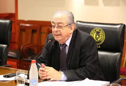 Durante la sesión plenaria realizada en la fecha, el ministro Raúl Torres Kirmser ofreció unas palabras de agradecimiento debido a su salida del Poder Judicial en los próximos días.