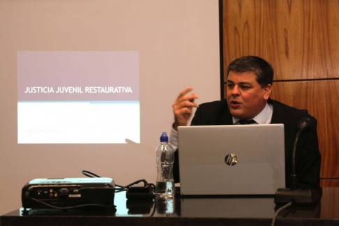 Foto archivo. Juez Penal de la Adolescencia de la ciudad de Lambaré, abogado Camilo Torres.