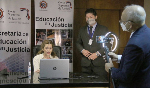 La Secretaría de Educación en Justicia realizó una charla virtual sobre los derechos y deberes del niño.