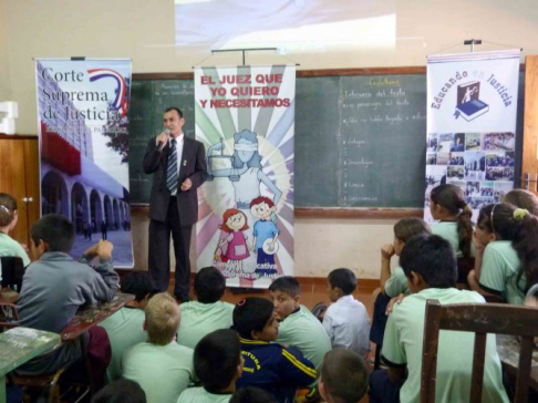 "Educando en Justicia" se trasladó hasta la ciudad de Salto del Guairá.