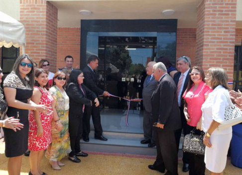 Inauguración del Juzgado de Paz de Isla Pucú, ante el ministro superintendente, Sindulfo Blanco.