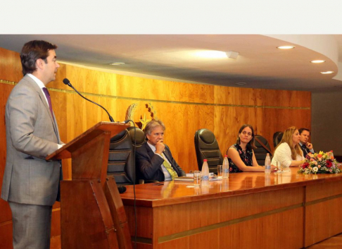 Seminario sobre “Aspectos Procesales en Derecho Marcario” en el Salón Auditorio del Poder Judicial.