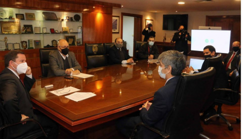 Miembros de la Corte Suprema de Justicia mantuvieron una reunión con representantes del Ministerio de Hacienda.